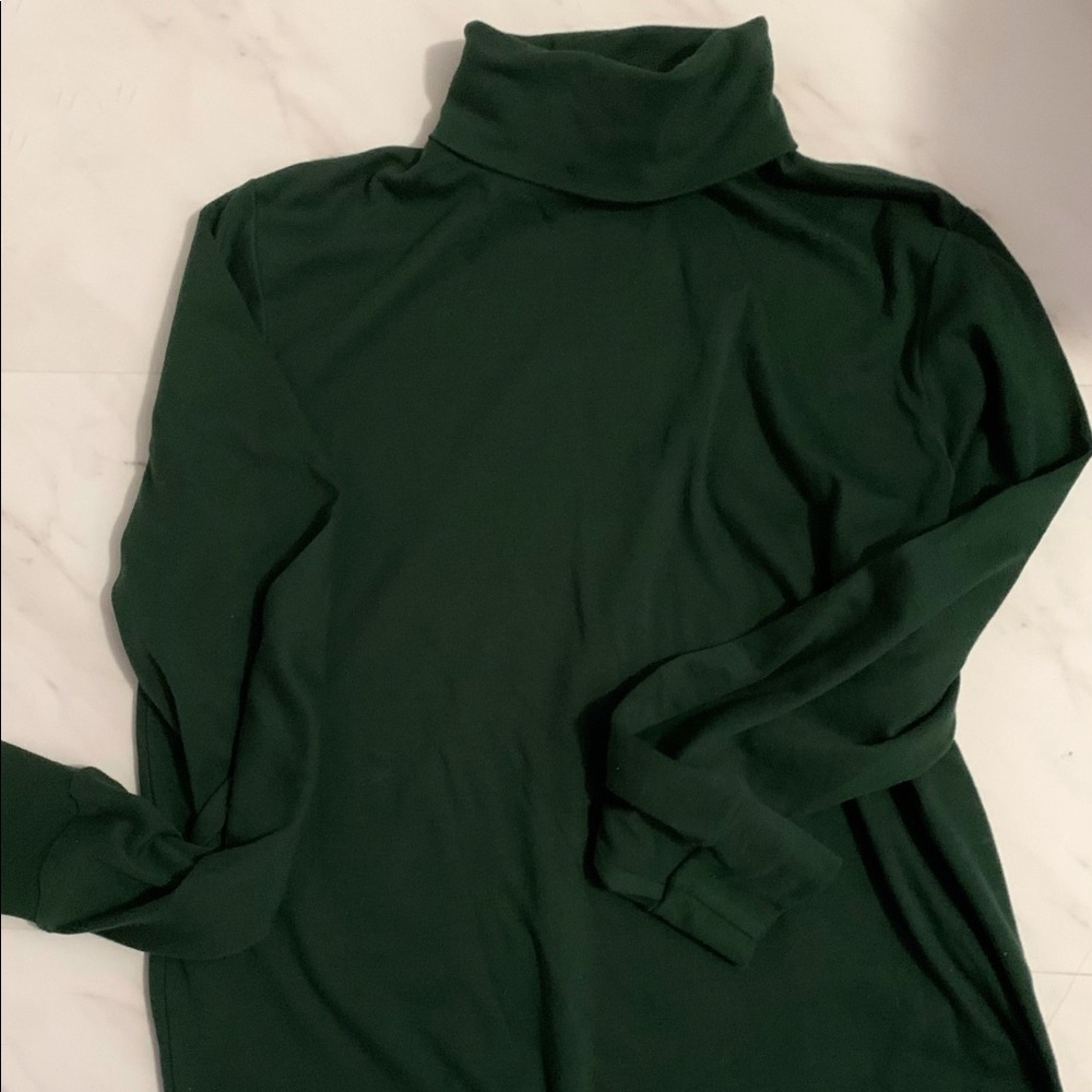 Green turtleneck, 955 originals brand